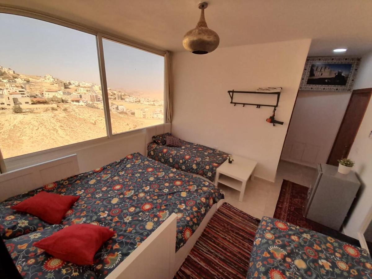 Jordan Guest House Wadi Musa Exterior photo